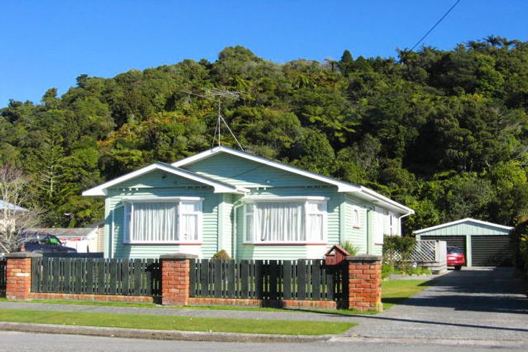 Photo of property in 78 Marlborough Street, Greymouth, 7805