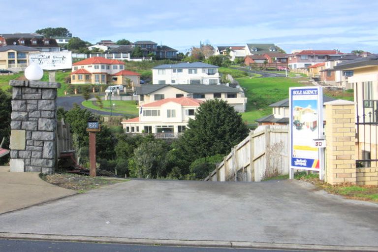 Photo of property in 32 Vireya Court, Goodwood Heights, Auckland, 2105