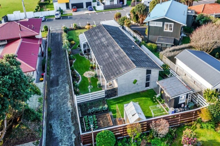 Photo of property in 3 Williams Avenue, Hawera, 4610