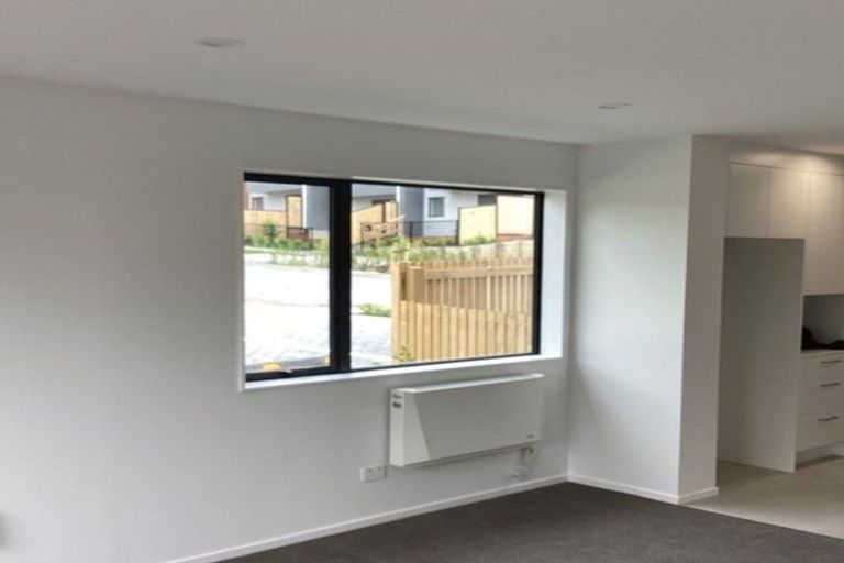 Photo of property in 43 Raupeti Lane, Henderson, Auckland, 0612