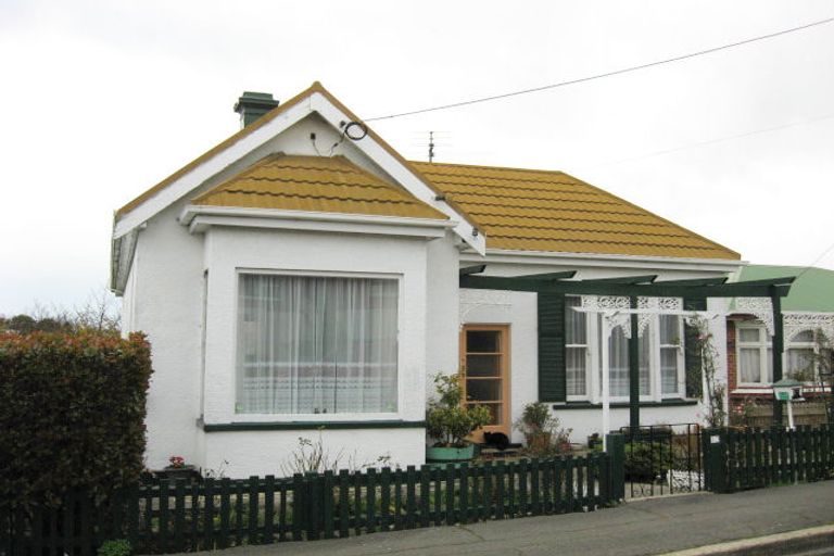 Photo of property in 17 Bernard Street, Kenmure, Dunedin, 9011