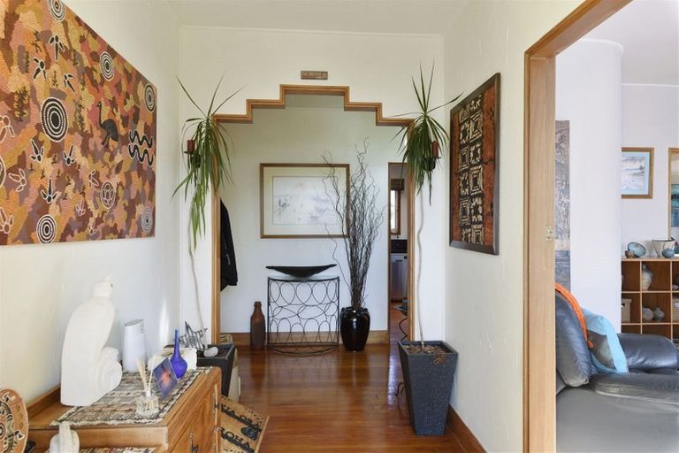 Photo of property in 103 Weraroa Road, Levin, 5510