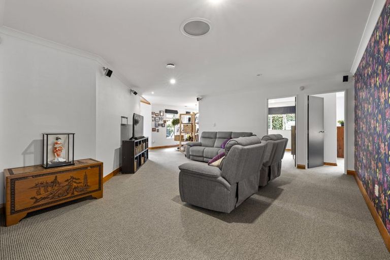 Photo of property in 2 Merlot Place, Rototuna, Hamilton, 3210