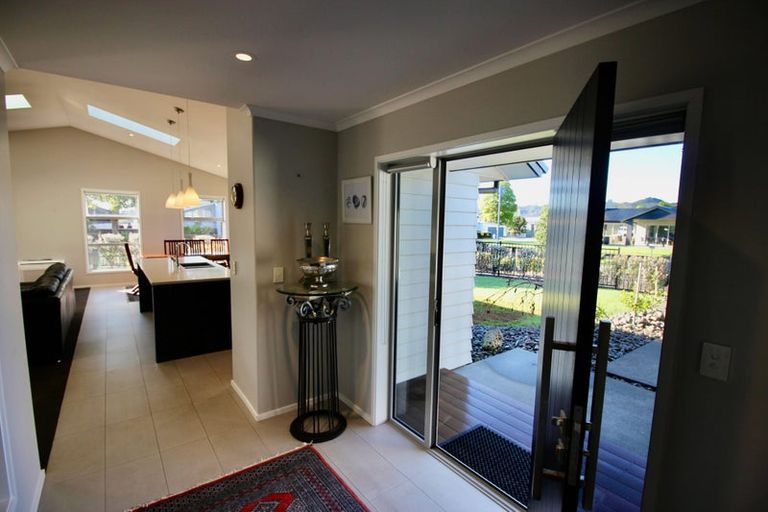 Photo of property in 2 Roseberry Place, Whitianga, 3510