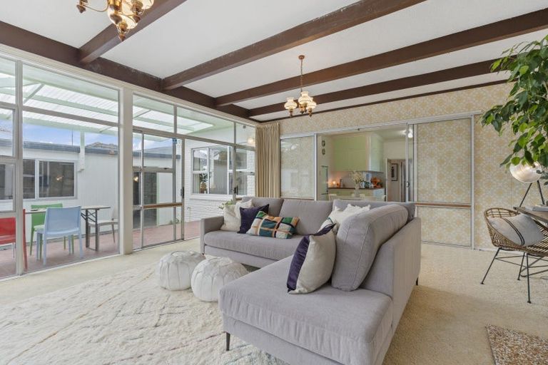 Photo of property in 39 Coates Street, Tawa, Wellington, 5028