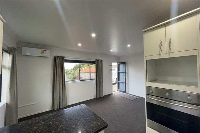 Photo of property in 25 Chieftain Rise, Goodwood Heights, Auckland, 2105