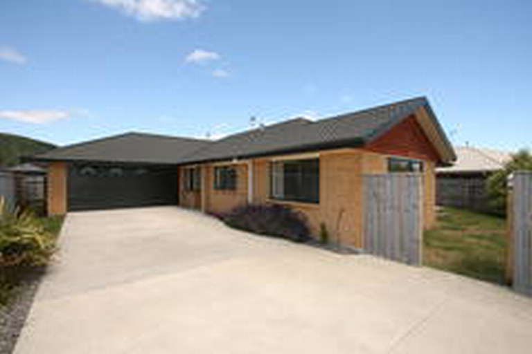 Photo of property in 4a Georgia Grove, Paraparaumu, 5032