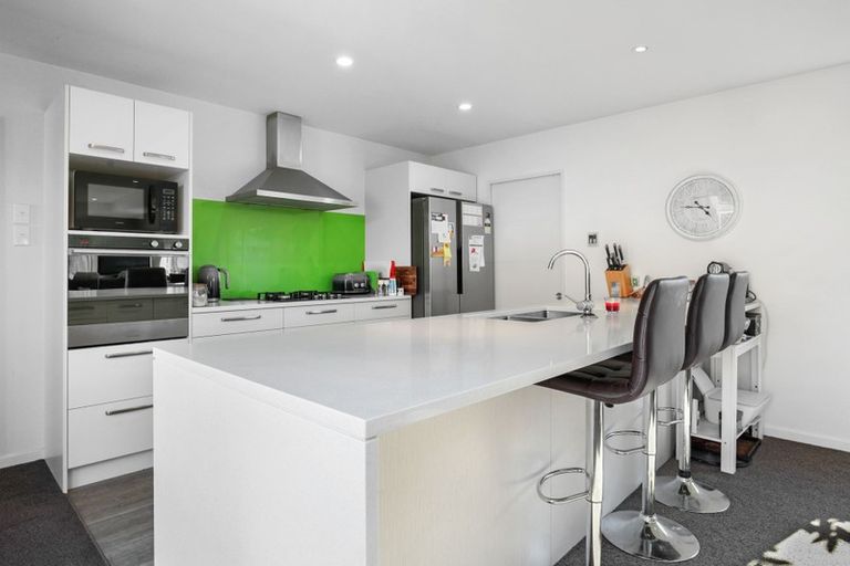 Photo of property in 17 Conie Glen Lane, Broomfield, Christchurch, 8042