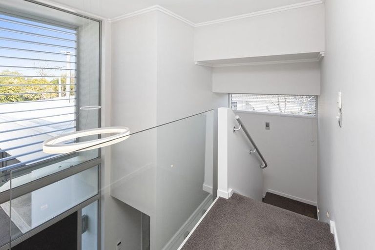 Photo of property in 11 Roa Road, Fendalton, Christchurch, 8041