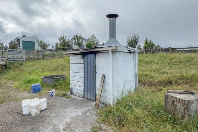 Photo of property in 800 Tuhikaramea Road, Ngahinapouri, Hamilton, 3290