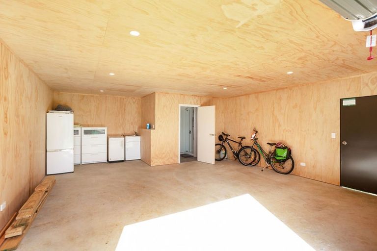 Photo of property in 36 Whitby Avenue, Whitianga, 3510