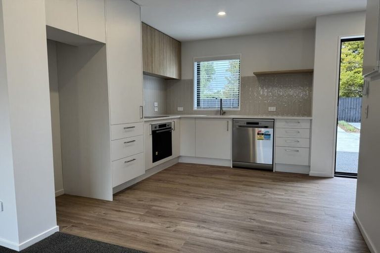 Photo of property in 8/21 Fairfield Avenue, Addington, Christchurch, 8024