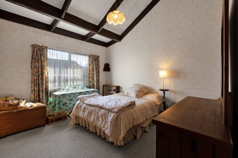 Photo of property in 2/19 Kenmore Street, Westown, New Plymouth, 4310