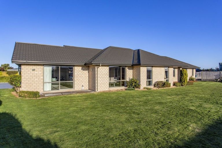 Photo of property in 18 Clifford Place, Amberley, 7410