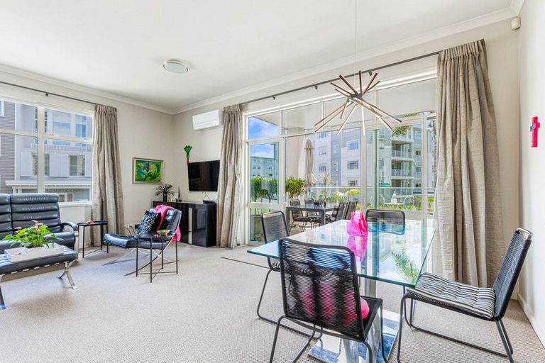 Photo of property in 58 Parkside Drive, Orewa, 0931