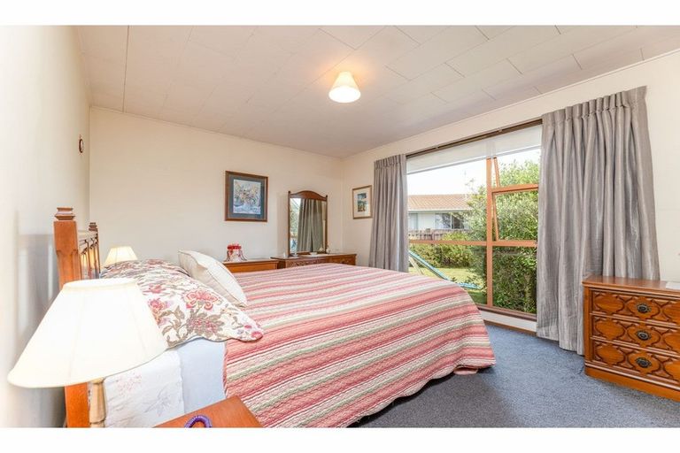 Photo of property in 4 Collingwood Place, Rangiora, 7400