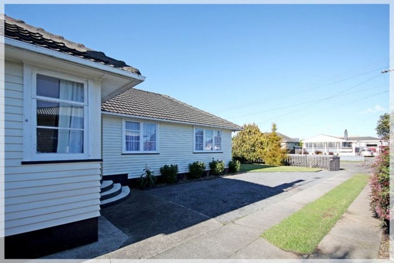 Photo of property in 11 Norfolk Street, Levin, 5510
