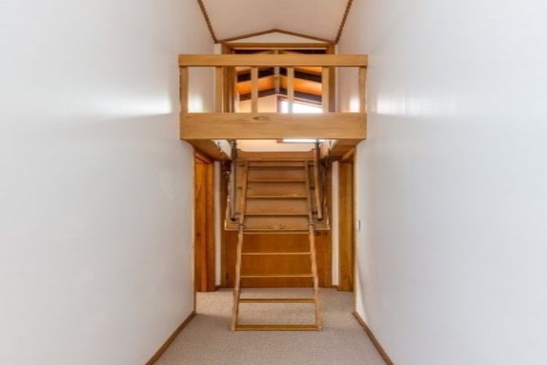 Photo of property in 5 Totara Road, Stanmore Bay, Whangaparaoa, 0932