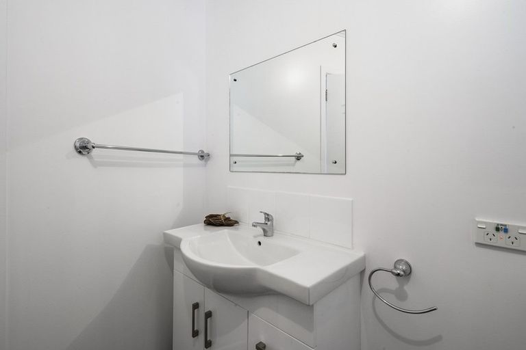 Photo of property in 77 Marina Terrace, Kinloch, Taupo, 3377