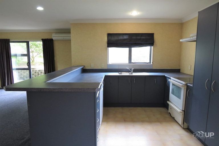 Photo of property in 26 Reybert Place, Massey, Auckland, 0614