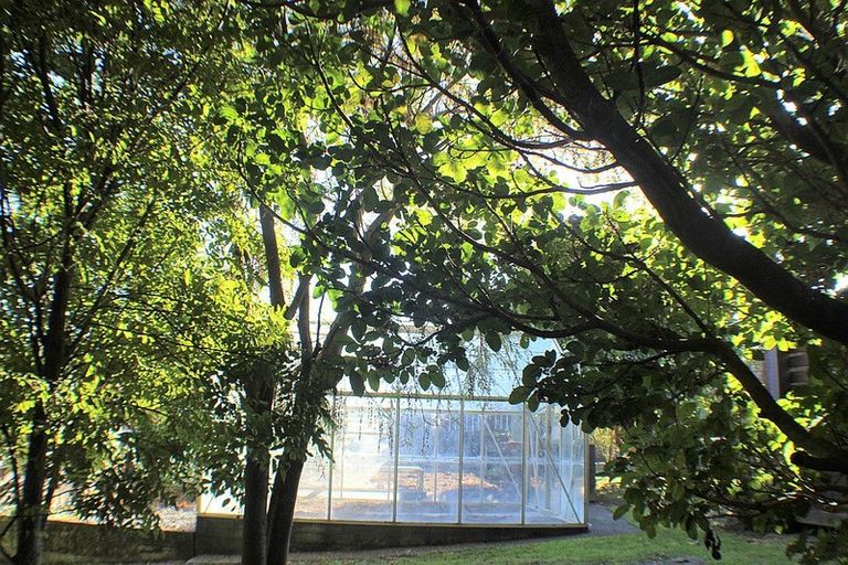 Photo of property in 33 Burtts Road, Durie Hill, Whanganui, 4500