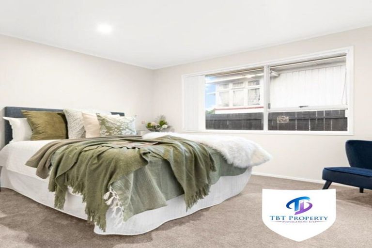 Photo of property in 1/735 Massey Road, Mangere, Auckland, 2022