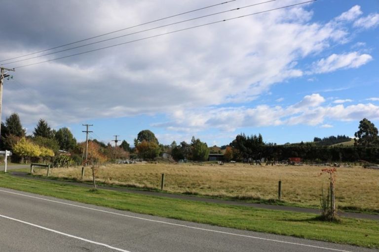 Photo of property in 115 Bridge Street, Coalgate, 7673