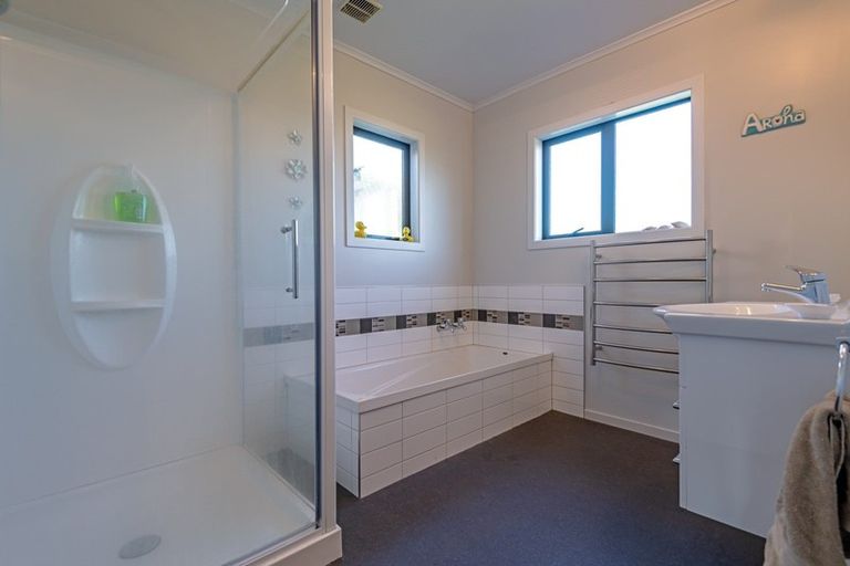 Photo of property in 254 Kaihinau Road, Shannon, Palmerston North, 4474