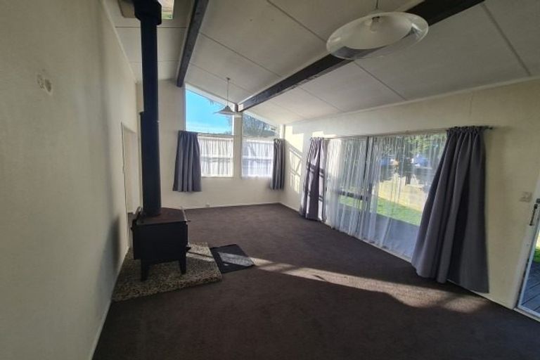 Photo of property in 6 Adam Place, Mangakakahi, Rotorua, 3015