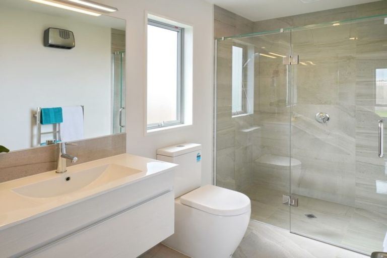 Photo of property in 87 Whincops Road, Halswell, Christchurch, 8025