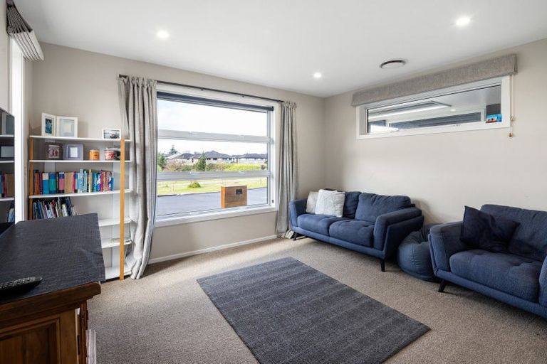 Photo of property in 15 Hyatt Close, Leamington, Cambridge, 3432