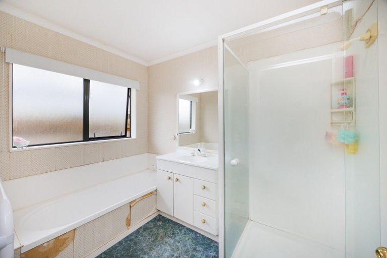 Photo of property in 12 Colorado Crescent, Milson, Palmerston North, 4414