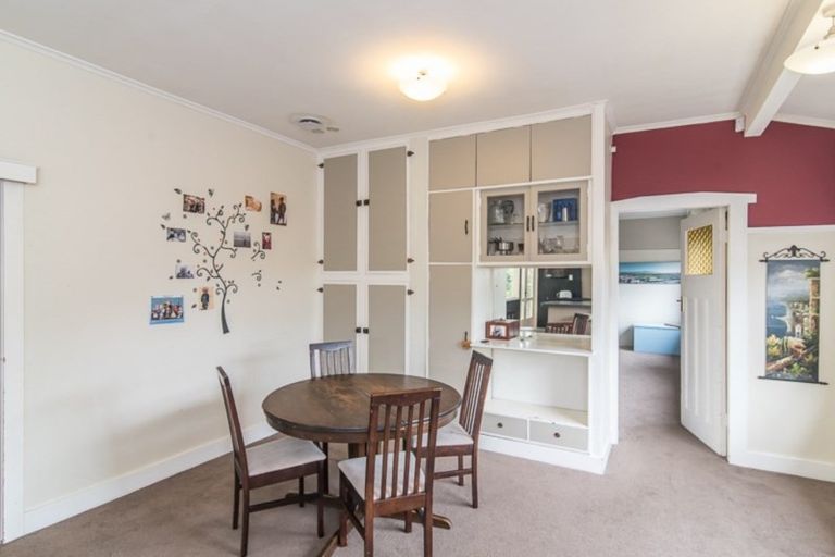 Photo of property in 299 Te Moana Road, Waikanae, 5036