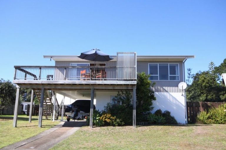Photo of property in 11 Kennedy Park Drive, Pauanui, Hikuai, 3579