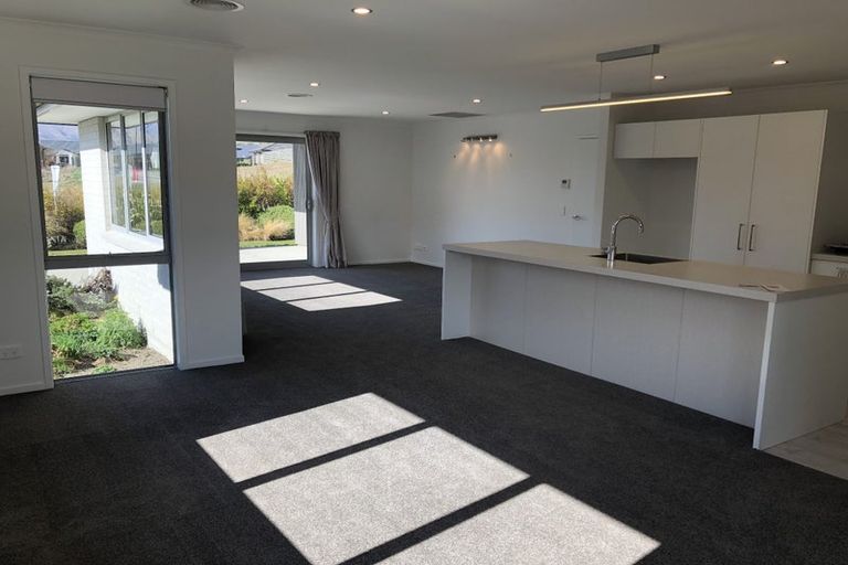 Photo of property in 4 Shipton Court, Lower Shotover, Queenstown, 9304