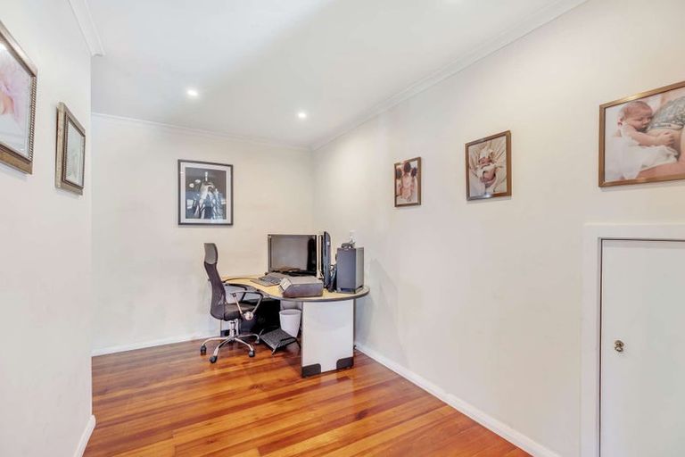 Photo of property in 4 Dudley Street, Levin, 5510