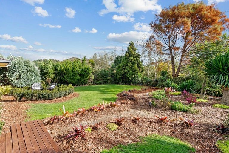 Photo of property in 8 Maddendale Place, Maungakaramea, Whangarei, 0178