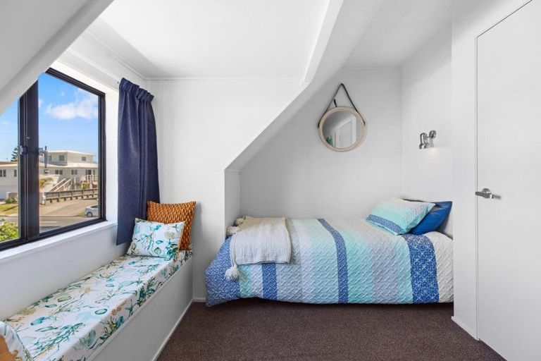 Photo of property in 1040a Papamoa Beach Road, Papamoa Beach, Papamoa, 3118