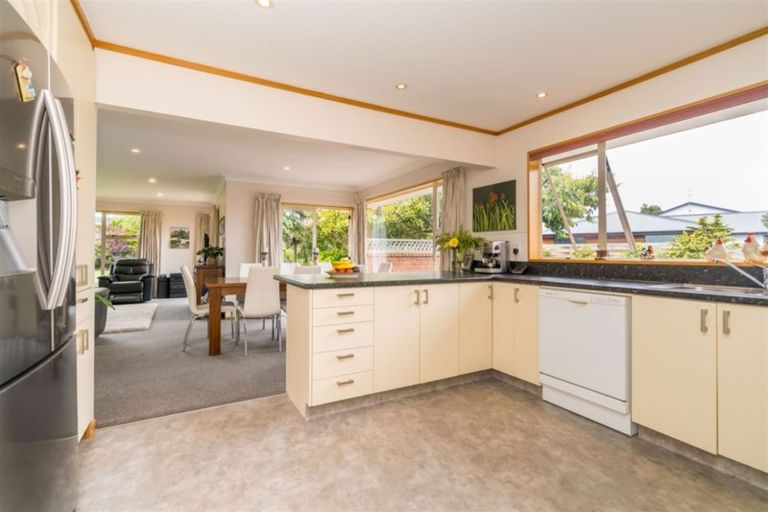 Photo of property in 9 Huntly Road, Outram, 9019