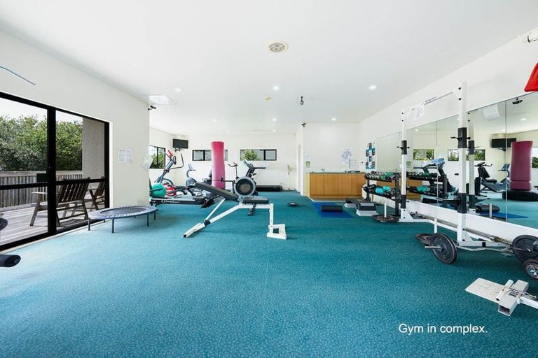 Photo of property in Casa Bella, 8/427 Albany Highway, Albany, Auckland, 0632