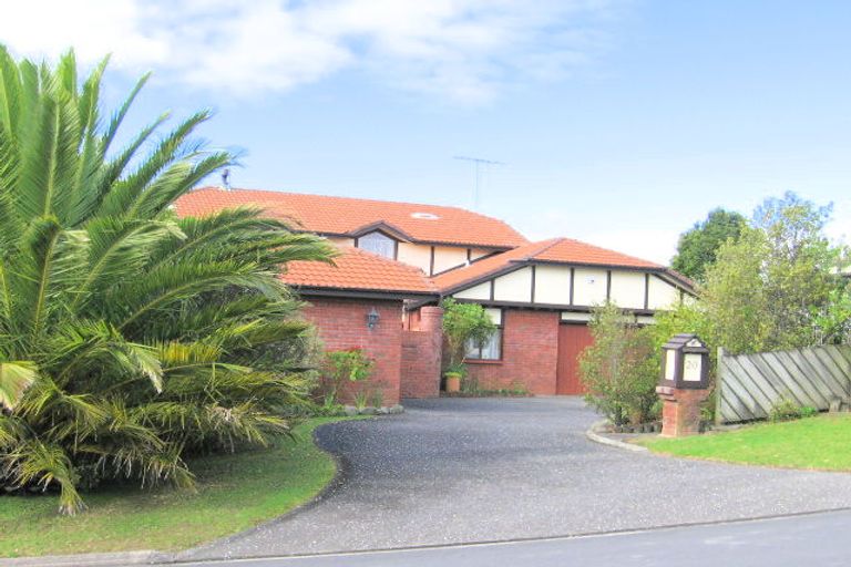 Photo of property in 20 Ngahere Views, Orewa, 0931