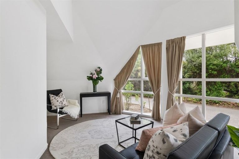 Photo of property in 1/280 Memorial Avenue, Burnside, Christchurch, 8053