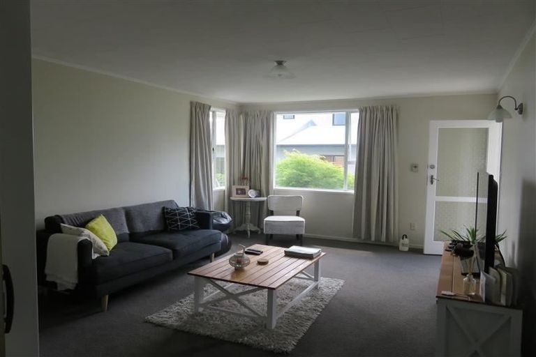 Photo of property in 2/7 Scannell Street, Havelock North, 4130
