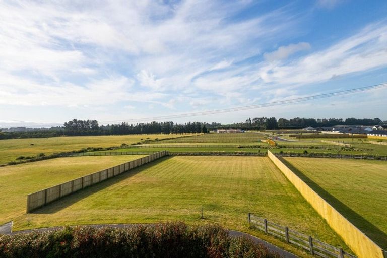 Photo of property in 125 Silver Peaks Drive, West Melton, 7618