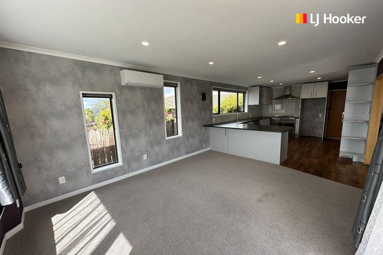 Photo of property in 30 Walton Park Avenue, Fairfield, Dunedin, 9018