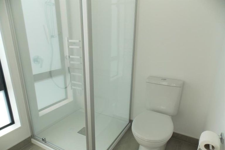 Photo of property in 3/210 Karori Road, Karori, Wellington, 6012