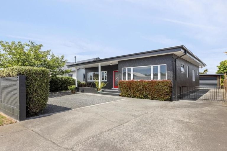 Photo of property in 1111a Heretaunga Street East, Parkvale, Hastings, 4122