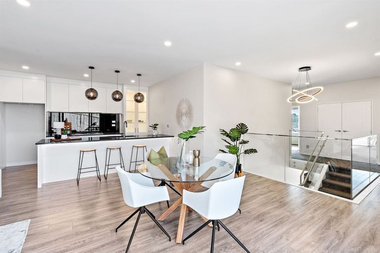 Photo of property in 40 Takurua Terrace, Orewa, 0931