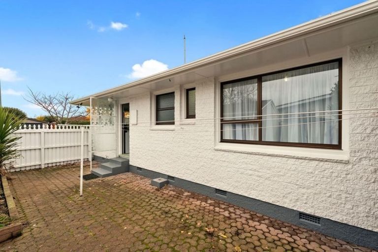 Photo of property in 2/158 Maidstone Road, Avonhead, Christchurch, 8042