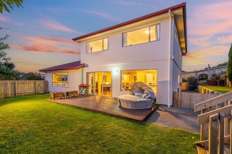 Photo of property in 12 Dusky Crescent, Aotea, Porirua, 5024